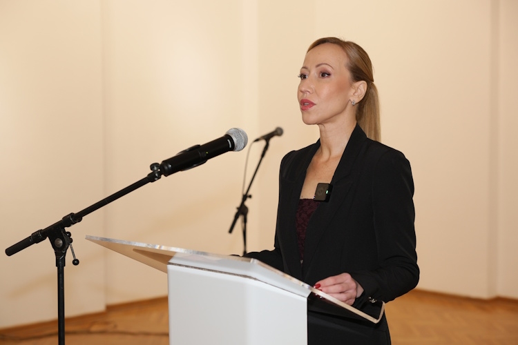 ХУМАНИТАРНИ НОВОГОДИШЊИ КОКТЕЛ ГРАДА ВРШЦА – ТРАДИЦИЈА СОЛИДАРНОСТИ И ЗАЈЕДНИШТВА