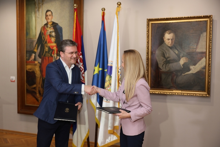ЗА ПРОЈЕКТЕ КУЛТУРЕ У ВРШЦУ 20,5 МИЛИОНА ДИНАРА – ПОТПИСАНО СЕДАМ УГОВОРА СА МИНИСТАРСТВОМ КУЛТУРЕ