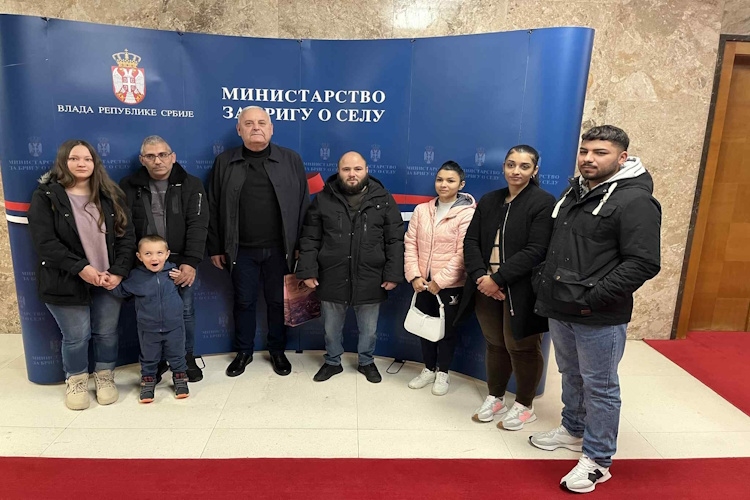 ГРАД ВРШАЦ НАСТАВЉА СА КУПОВИНОМ СЕОСКИХ КУЋА: ОБЕЗБЕЂЕНА СРЕДСТВА ЗА ПЕТ НОВИХ ДОМАЋИНСТАВА