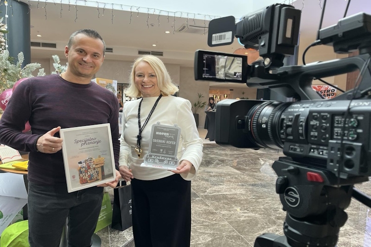 У КРУШЕВЦУ ДОДЕЉЕНЕ НАГРАДЕ *КОФЕР СЛОВА* – ТУРИСТИЧКА ОРГАНИЗАЦИЈА ВРШАЦ ОСВОЈИЛА ДВА ЗНАЧАЈНА ПРИЗ...